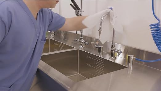 Medline Absorbent Wipers+ Disposable Heavy Duty Dry Wipes - Image 7