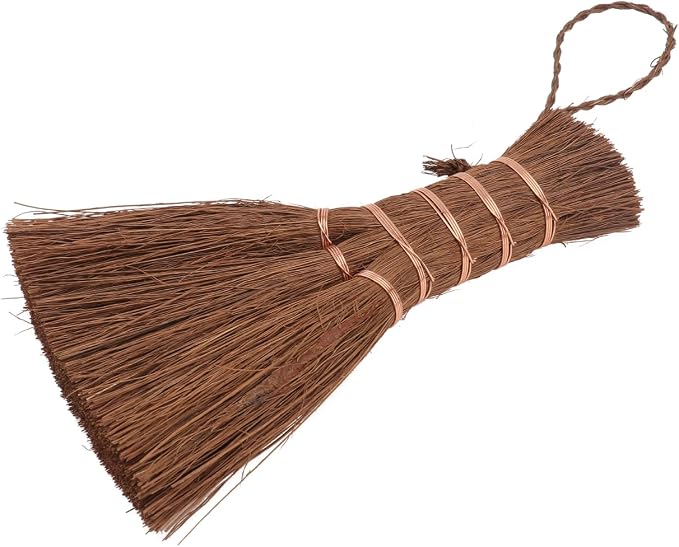 Mini Palm Whisk Broom for Tea Ceremony Small Soft Bristle Cleaning Brush - Image 9