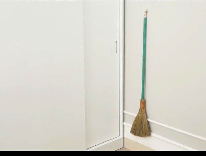 Vietnamese Straw Soft Broom - Image 8