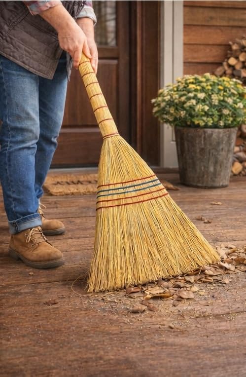 B Unique Lightweight Corn Broom – 75cm Natural Straw Broom - Image 3