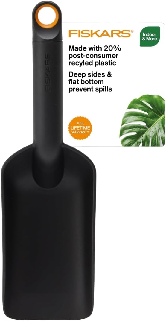 Fiskars Soil Scoop, Indoor Potting & Transplanting Tool by Fiskars
