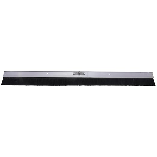 MARSHALLTOWN Aluminum Backed Concrete Broom - Image 5