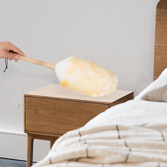 Operitacx Lambswool Duster for Cleaning, 22cm Handheld Wool Dust Remover Brush - Image 4