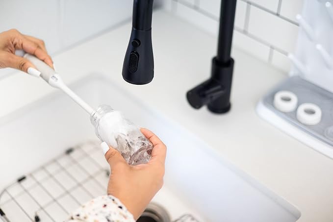 Ubbi Deluxe Baby Bottle Cleaning Set Includes a Nipple Brush - Image 6