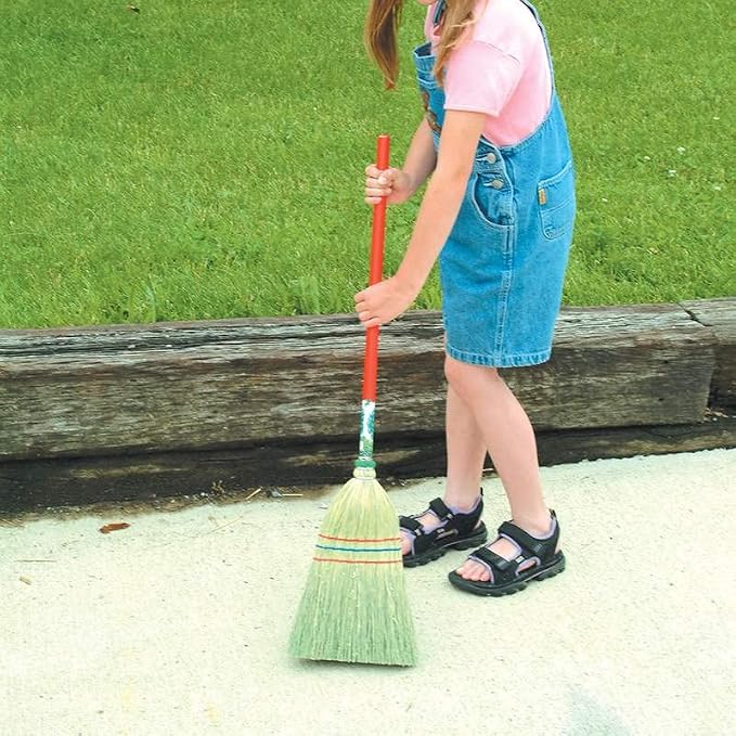 Lehman's Amish Made Barn Broom, Handmade of Corn Straw, Short 32 Inch Long - Image 2