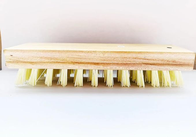 Scrubbing/Putty Brush for Stained Glass Project by Luminbo
