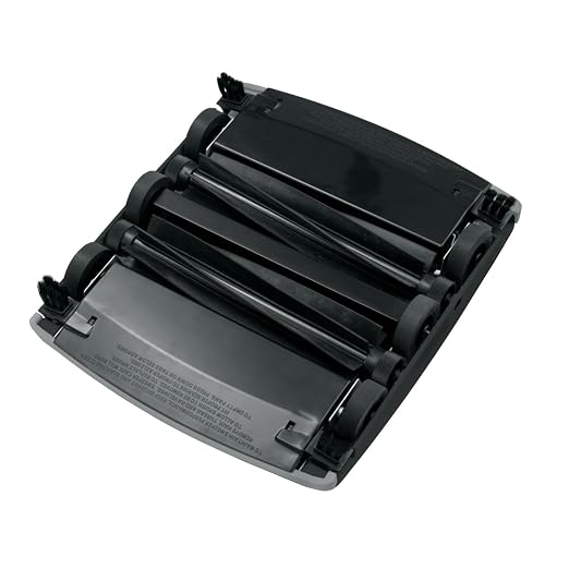 Rubbermaid Commercial Executive Series Brushless Mechanical Carpet Sweeper - Image 3