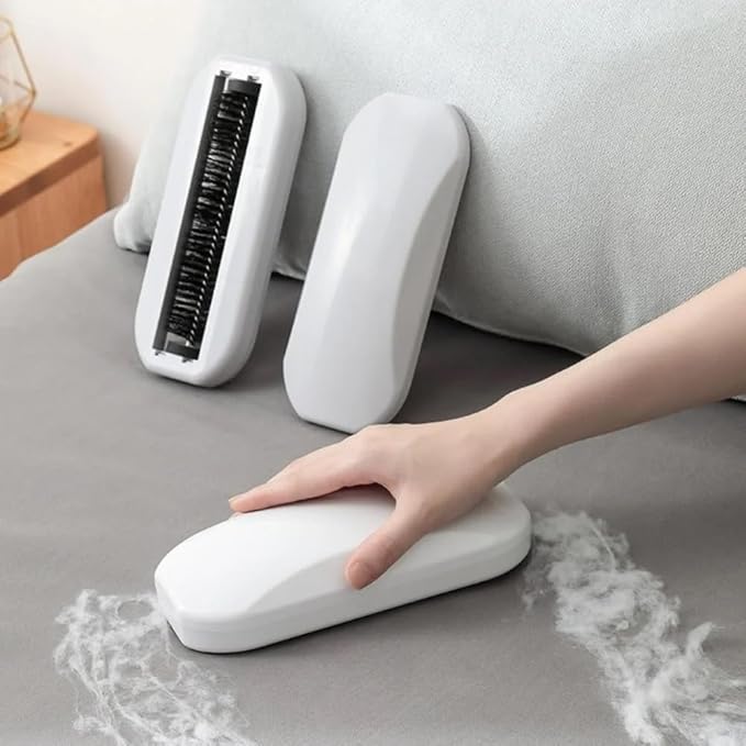 Portable Table Crumb Sweeper, Reusable Debris Brush, Carpet and Tablecloth by Unknown