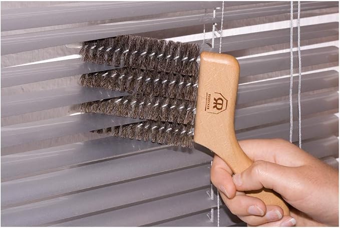 Redecker Dark Goat Hair - 4 in One - Venetian Blind Brush - Image 2