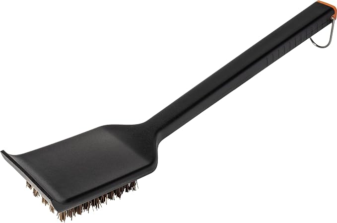 Traeger Grills Hot n' Cold Grill Cleaning Brush – Natural Palmyra Bristles - Image 5