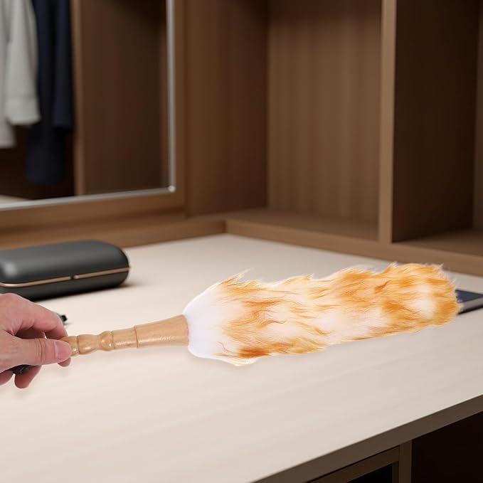 Garneck Lambswool Desk Duster - Image 7