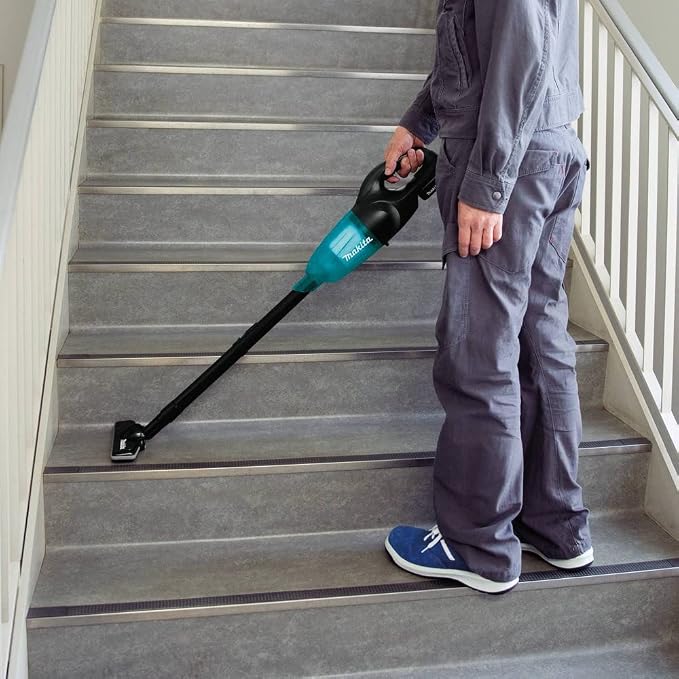 Makita XLC02R1B 18V LXT Lithium-Ion Compact Cordless Vacuum Kit - Image 7