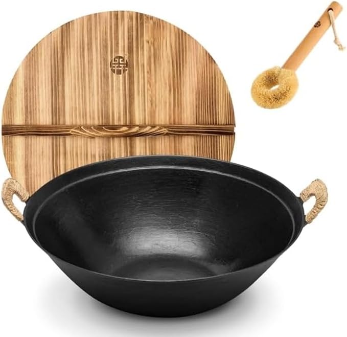 WANGYUANJI 14.2" Cast Iron Wok by Home