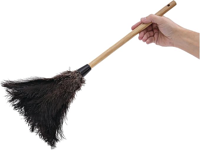 Boardwalk BWK20BK 10 in. Handle Professional Ostrich Feather Duster - Image 6