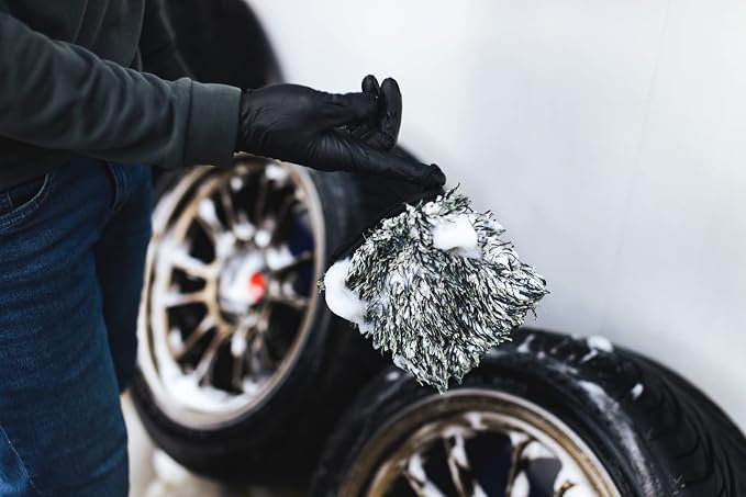 The Rag Company – The Cyclone Ultra Wheel Mitt – Perfect - Image 5