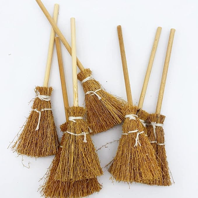 Toyvian Witch Broom Witch Broom 5Pcs Artificial Mini Miniature Props Mini Straw - Image 9
