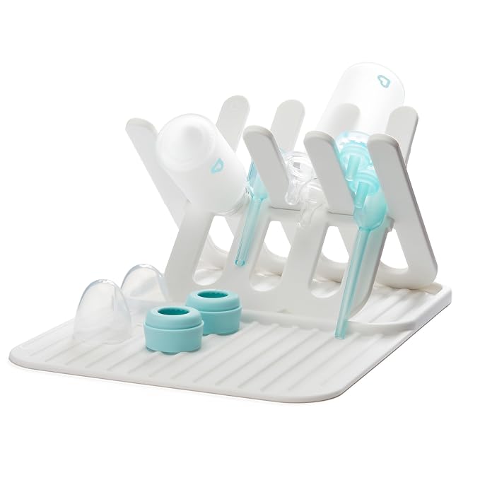 Munchkin Bottle Drying Rack and Mat, Holds 8 Bottles, Pump Parts, & Accessories by Munchkin