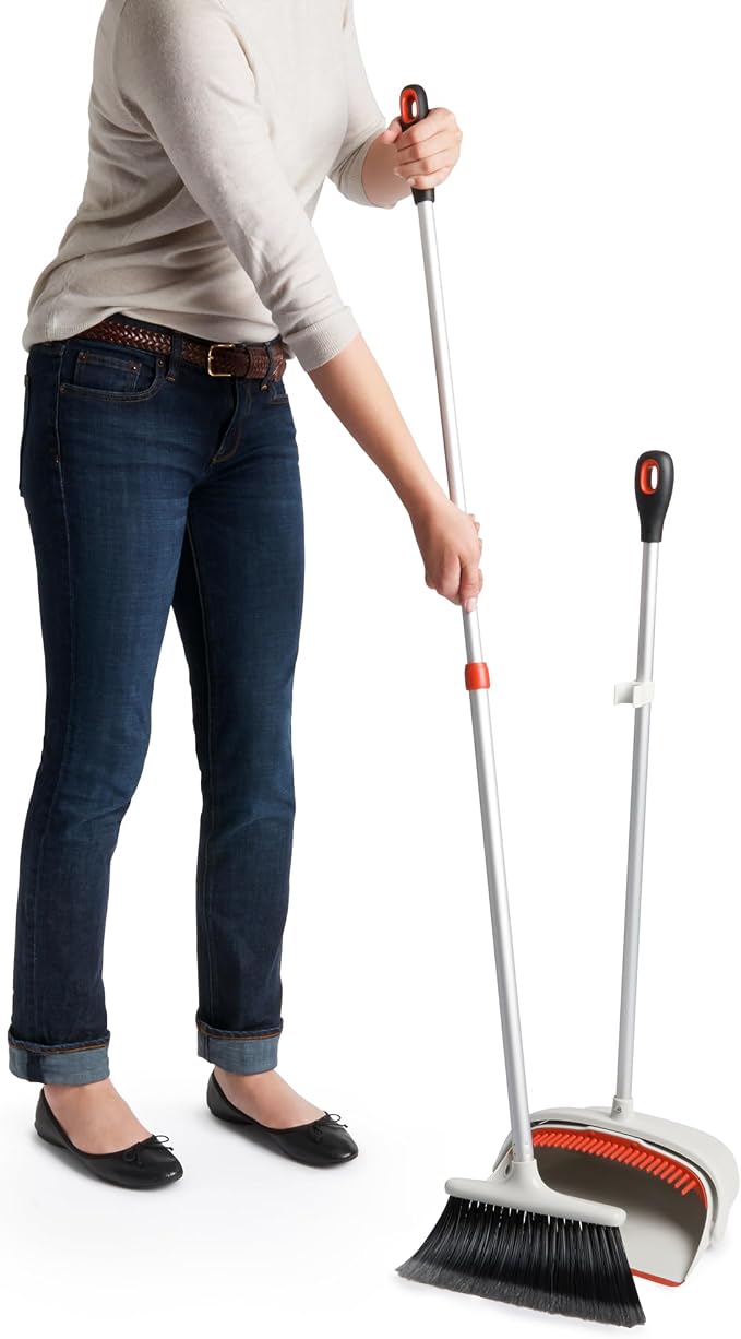 OXO Large Upright Sweep Set, 8.5" - Image 5