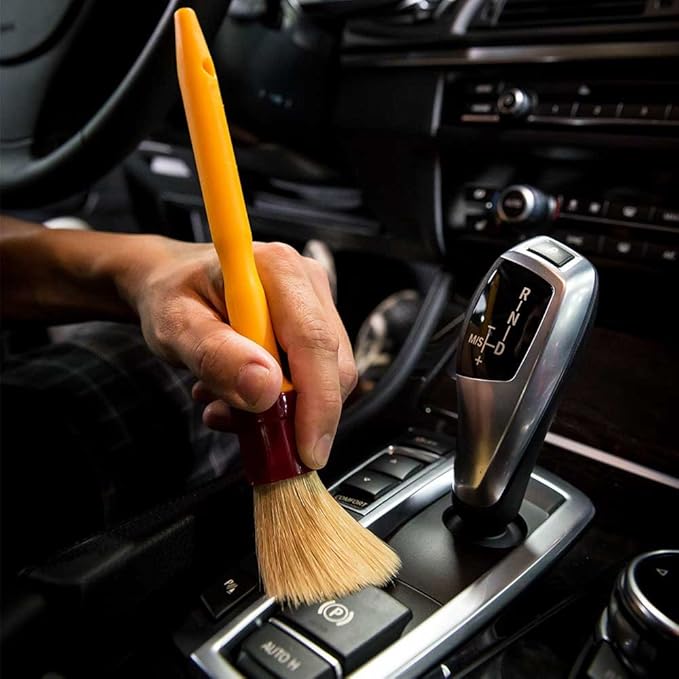 Chemical Guys ACCS91 Boars Hair Detailing Brush - Image 4