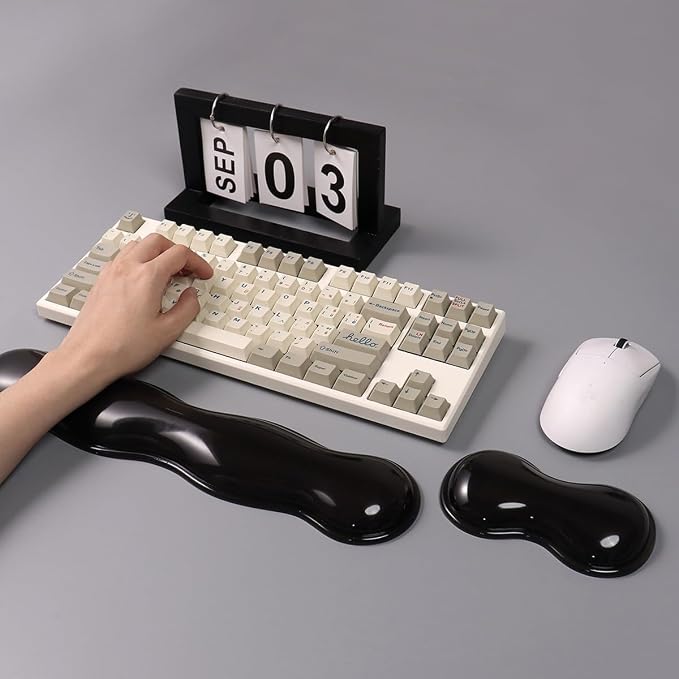 Ergonomic Silicone Gel Keyboard and Mouse Wrist Rest Set – Clear Wrist Rest - Image 2