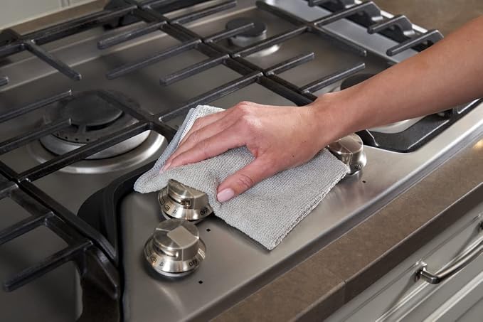 Rubbermaid Microfiber Cloth Towels 14"x14" Non-Scratch Reusable/Washable - Image 9