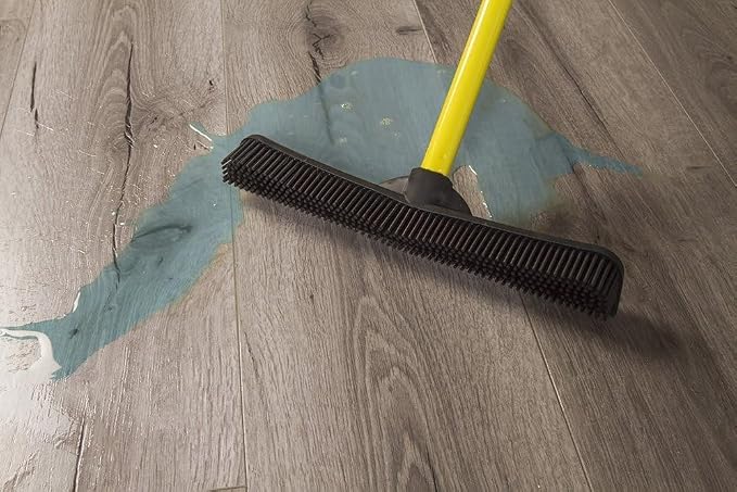 FURemover Original Pet Hair Rubber Broom - Image 8
