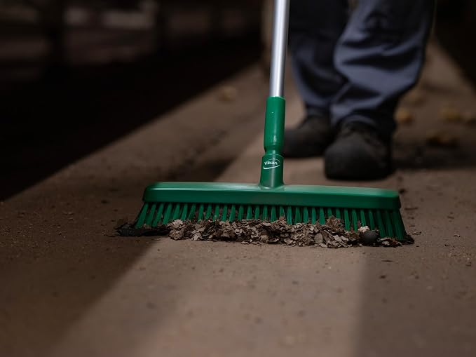 Vikan 31754 16" Heavy-Duty Push Broom, Soft/Stiff - Image 4