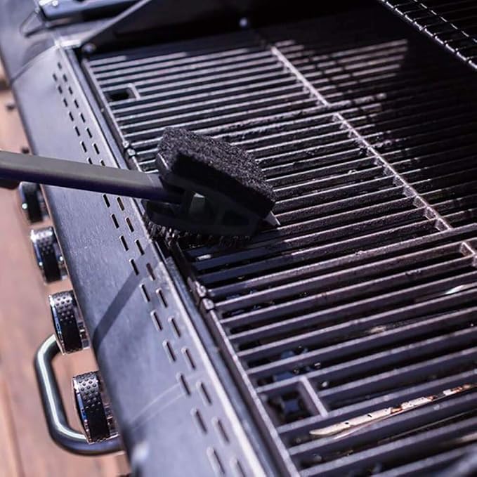 Norpro Heavy Duty Grill Brush - Image 3