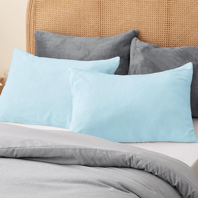 BEDELITE Flannel King Size Pillow Cases Set of 2, Super Soft Fleece Pillowcases with Zipper for Bedroom, Sofa, Couch,Luxury Cozy Fuzzy Velvet Pillow Shams for All Seasons(20x40 Inches,Blue)