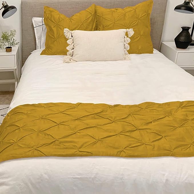 Bed Runner Set - 100% Pure Cotton 800 Thread Count - Luxury 1 Pinch Pleated Bed Runner and 2 Pillow Cover - 3 Piece Pinch Pleated Bed Runner Set Queen, Gold