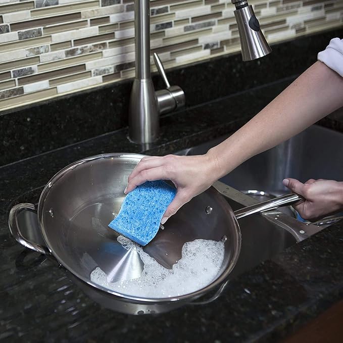 O-Cedar Scrunge Heavy-Duty Scrub Sponge | Odor-Resistant - Image 3