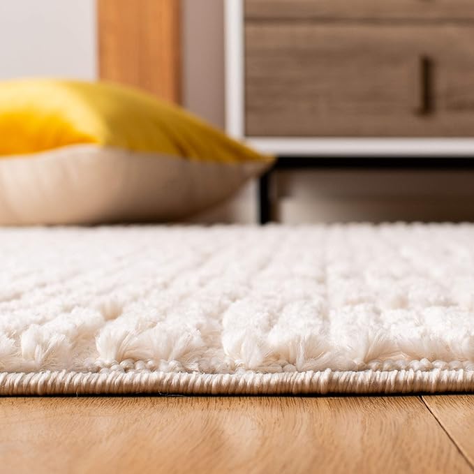 SAFAVIEH Marrakesh Collection Area Rug - 10' Square, Beige, Moroccan Boho Tribal Tassel Design, Non-Shedding & Easy Care, Ideal for High Traffic Areas in Living Room, Bedroom (MRK517C)