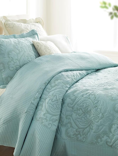 BrylaneHome Bedding Lightweight All Season Modern Amelia Quilted Damask Oversized Ultra Soft Bedspread - Twin, Seaglass