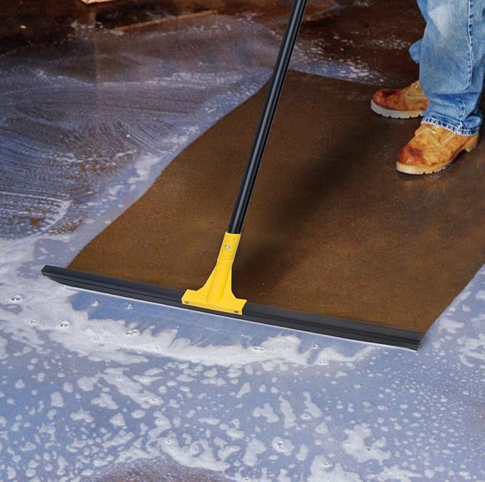 Floor Squeegee for Concrete - Image 3