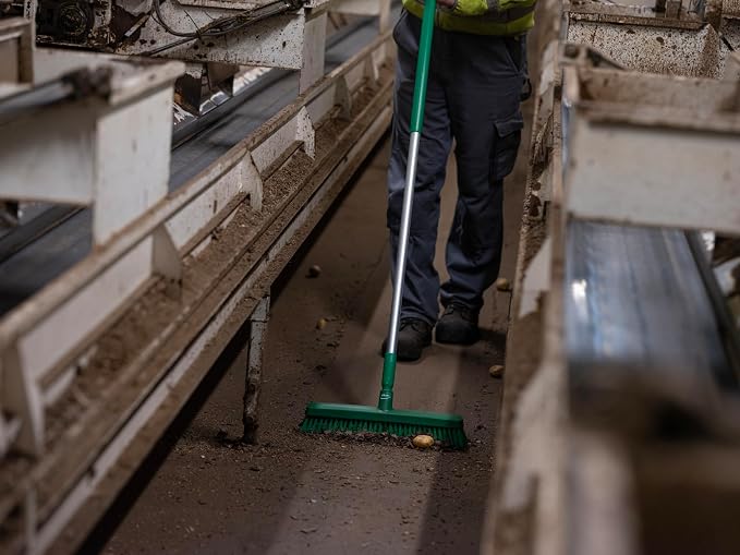 Vikan 31756 16" Heavy-Duty Push Broom, Soft/Stiff - Image 5