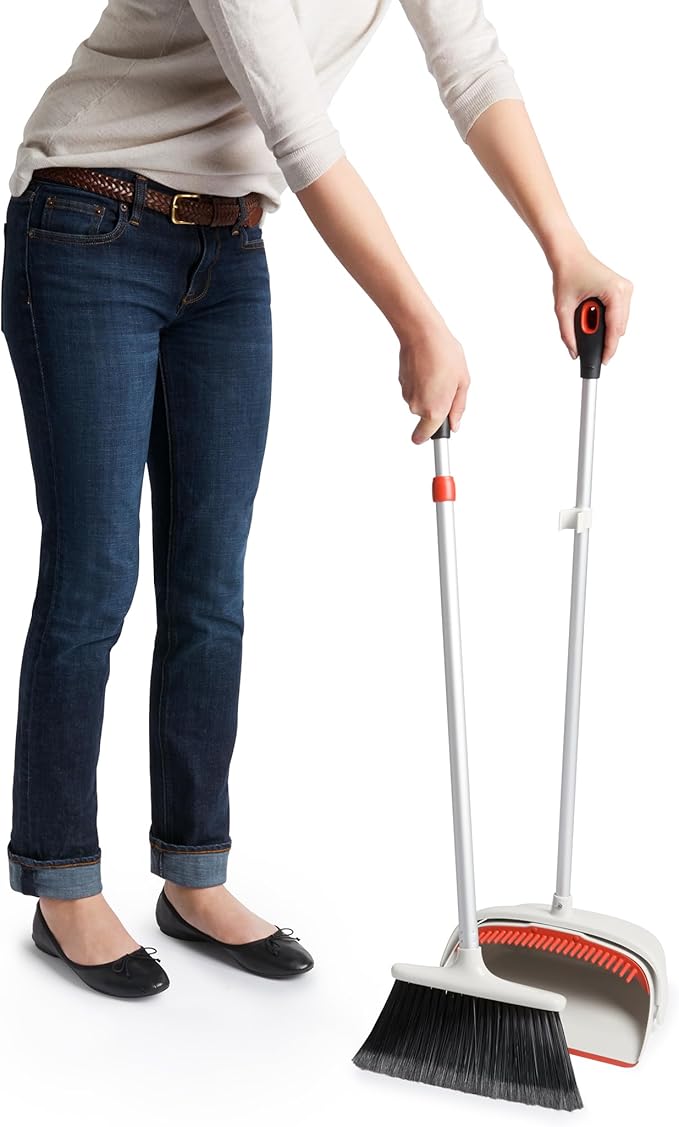 OXO Large Upright Sweep Set, 8.5" - Image 6
