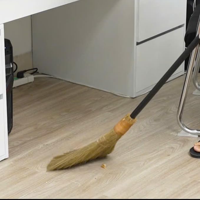 Vietnamese Straw Soft Broom - Image 7