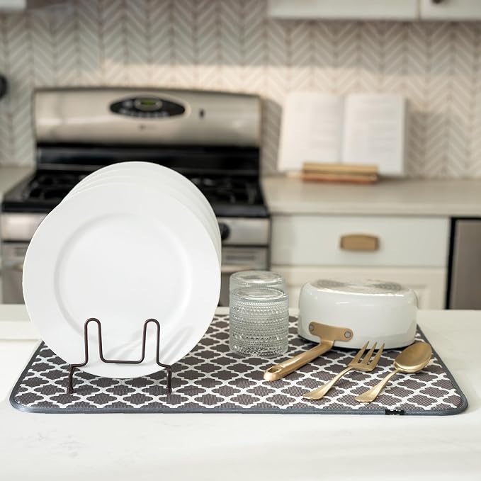 S&T INC. Dish Drying Mat XL, 18” x 24”, Absorbent Microfiber Kitchen Counter Mat - Image 4