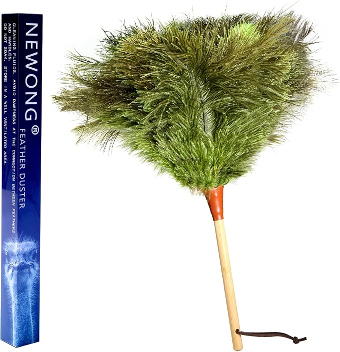 Natural Good Ostrich Feather Duster by NEWONG
