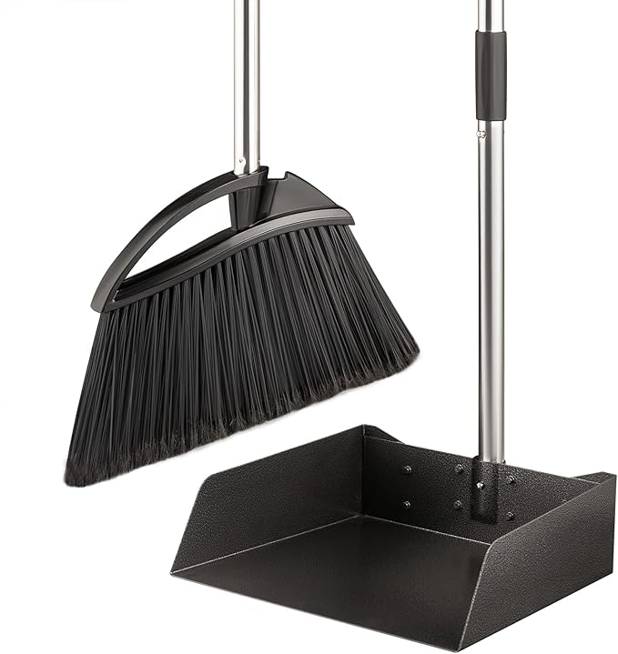 Yangbaga Long Handled Dust Pan and Broom Set by Hanber