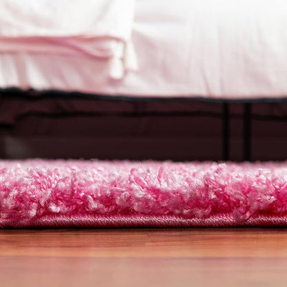 Unique Loom Solid Shag Collection Area Rug (3' 3" x 5' 3" Oval, Taffy Pink)