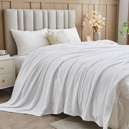 NEWCOSPLAY Super Soft Twin Blanket White Premium Silky Flannel Fleece Leaves Pattern Lightweight Bed Blanket All Season Use (White, Twin(60"x80"))