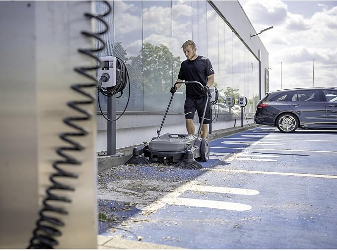 Kärcher Pro Walk Behind Outdoor Push Sweeper, KM 70/20 C 2SB, Two Bristle - Image 3