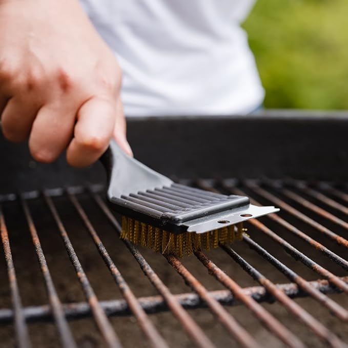 Chef Craft Select Plastic Handle Short Grill Brush, 9 Inches In Length - Image 3