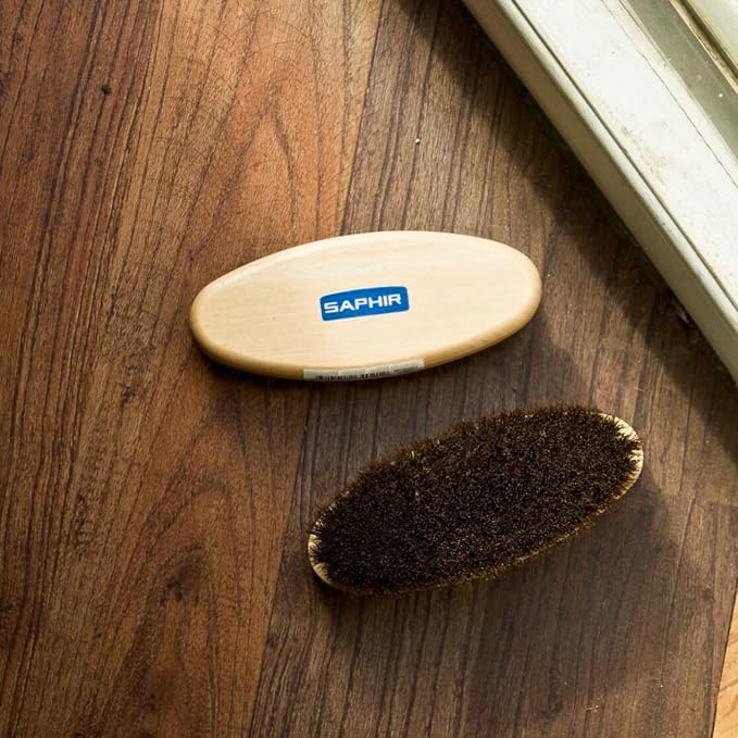 SAPHIR Oval Horsehair Brush - Image 2
