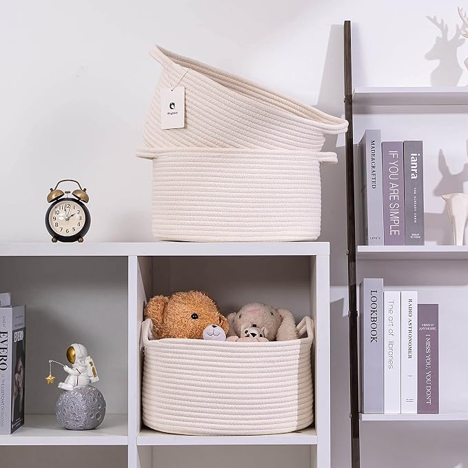 Medium and Large Woven Basket//With Handle, Used - Image 9