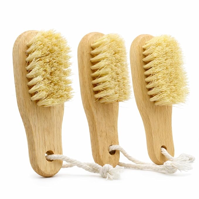 Wood Nail Brush with Hanging Hole, Fingernail Brushes by Daifanni