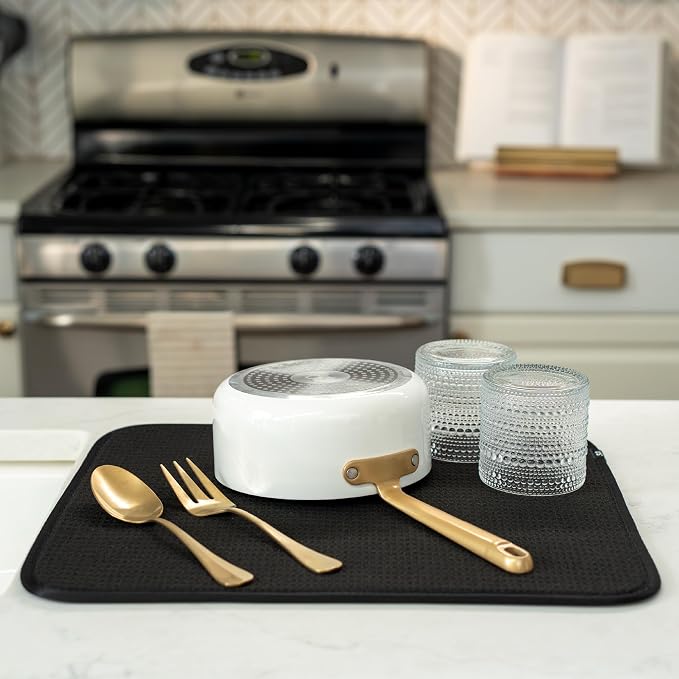 S&T INC. Dish Drying Mat, 16” x 18”, Absorbent Microfiber Kitchen Counter Mat - Image 4