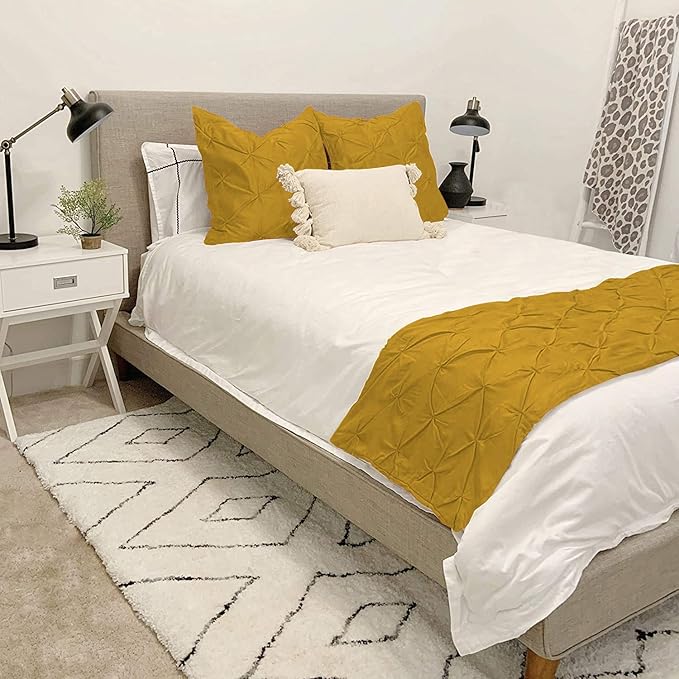 Bed Runner Set - 100% Pure Cotton 800 Thread Count - Luxury 1 Pinch Pleated Bed Runner and 2 Pillow Cover - 3 Piece Pinch Pleated Bed Runner Set Queen, Gold