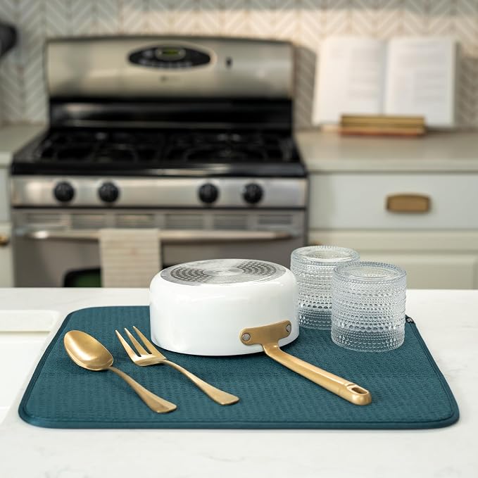 S&T INC. Dish Drying Mat, 16” x 18”, Absorbent Microfiber Kitchen Counter Mat - Image 4